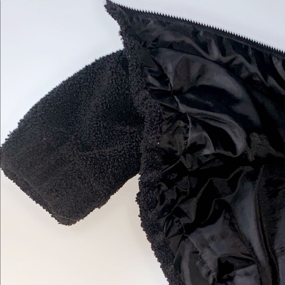 Cropped Teddy Jacket🖤 - Picture 2 of 2